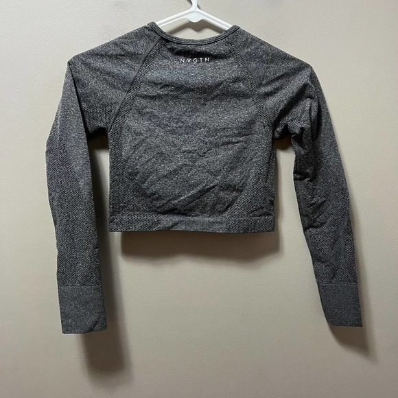 NVGTN women’s gray cropped seamless long sleeve size XS - Picture 2 of 4